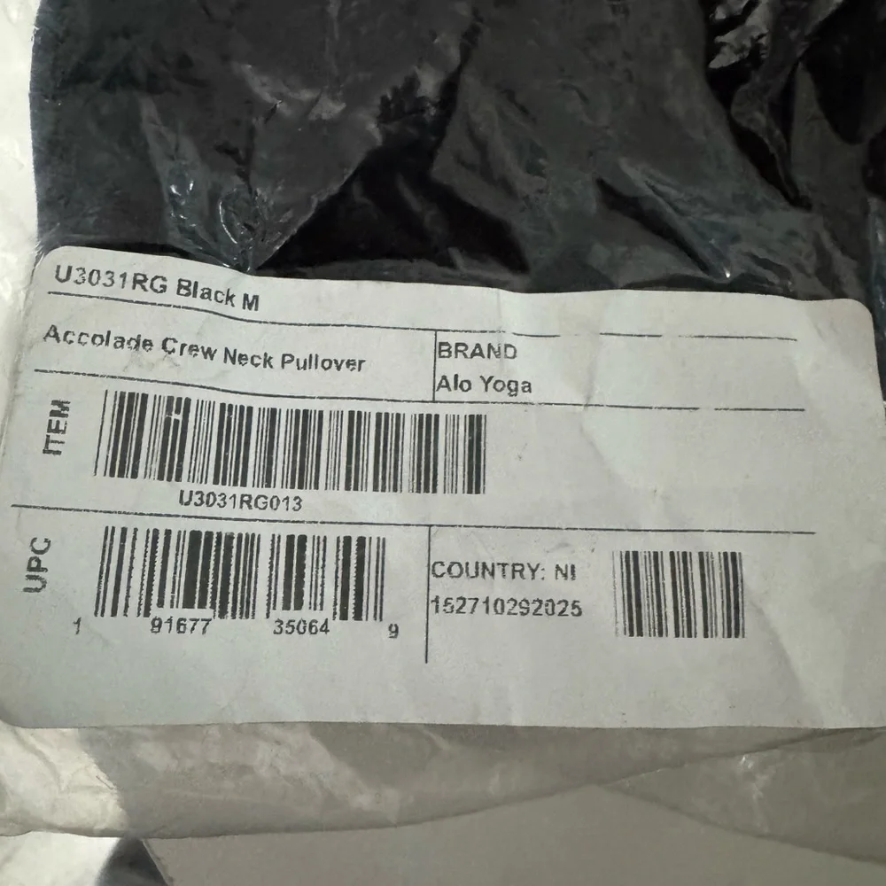 Alo Yoga Accolade Crew Neck Pullover Black Medium NEW - Picture 5 of 5